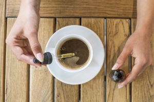 CBD Oil: Benefits, Uses and Side Effects